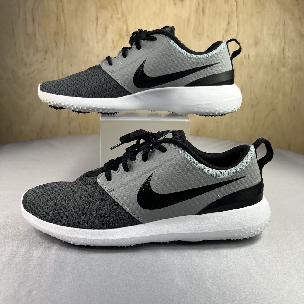 Nike Men's Size 10 Gray Golf Shoes CD6066-003 Spikeless Comfort Sneakers